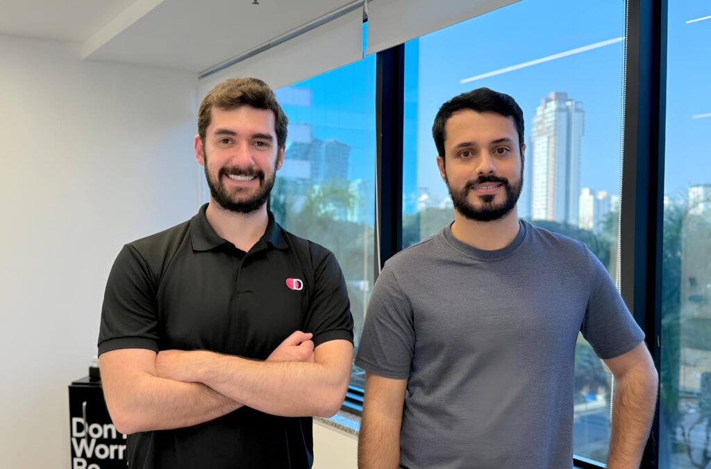 Anderson Conceção (esq.) e João Duarte, executivos da Darwin Seguros (Foto: Divulgação)